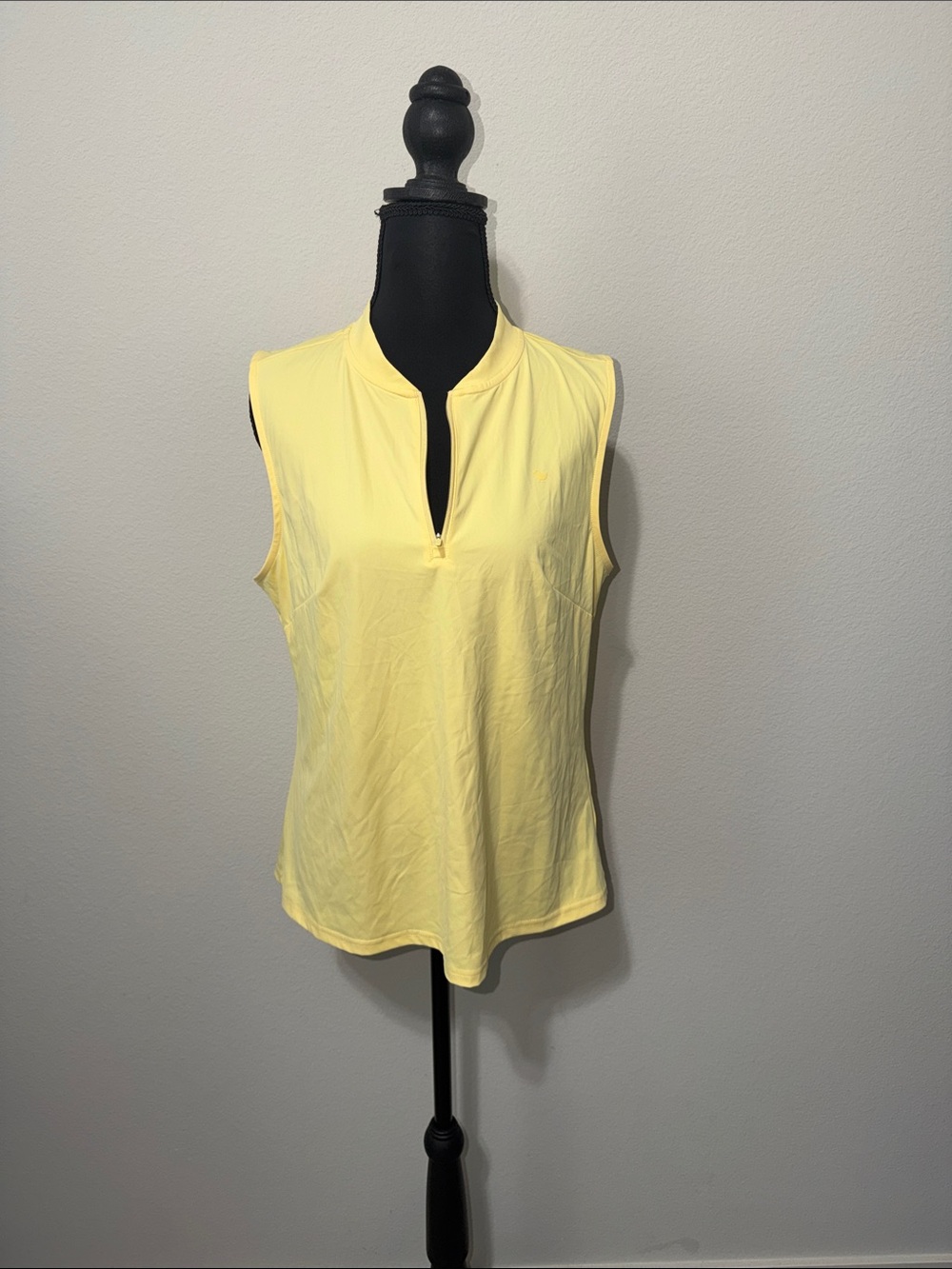 NWOT Bad Birdie Sleeveless Yellow Zip-Notch Women's Top